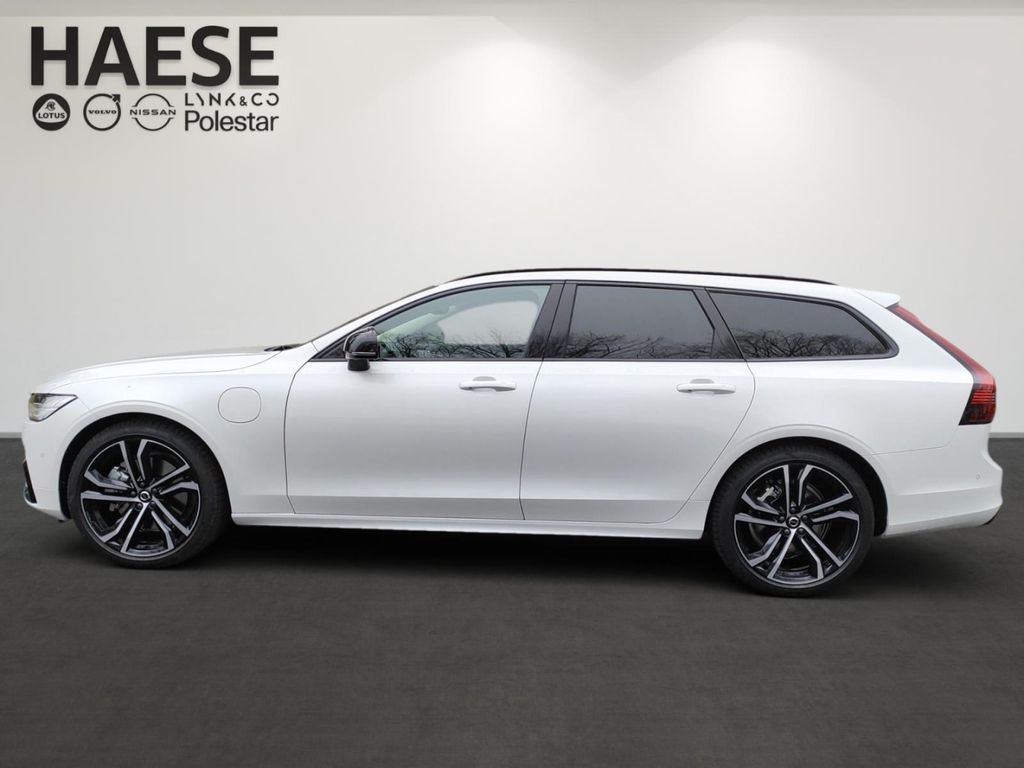 Volvo V90 2024