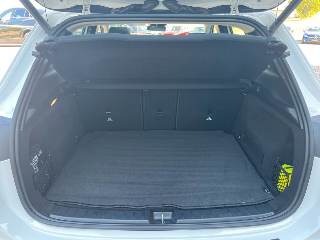 Mercedes-Benz GLA 220 2023