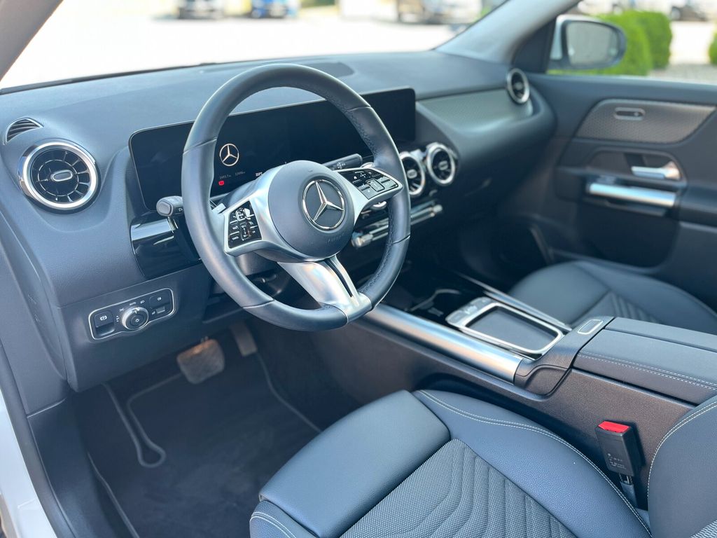 Mercedes-Benz GLA 220 2023