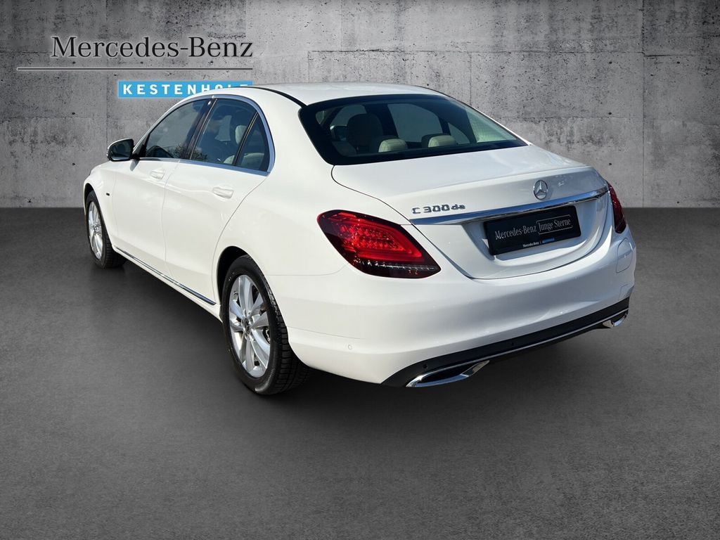 Mercedes-Benz C 300 2021