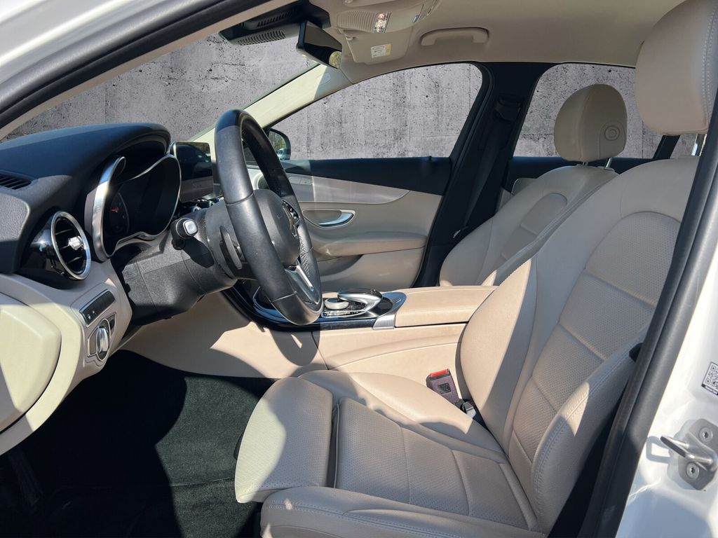 Mercedes-Benz C 300 2021