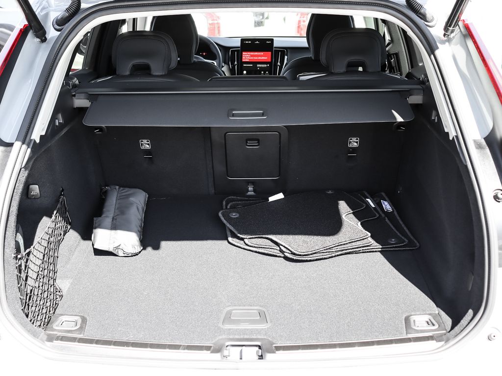 Volvo XC60 2025