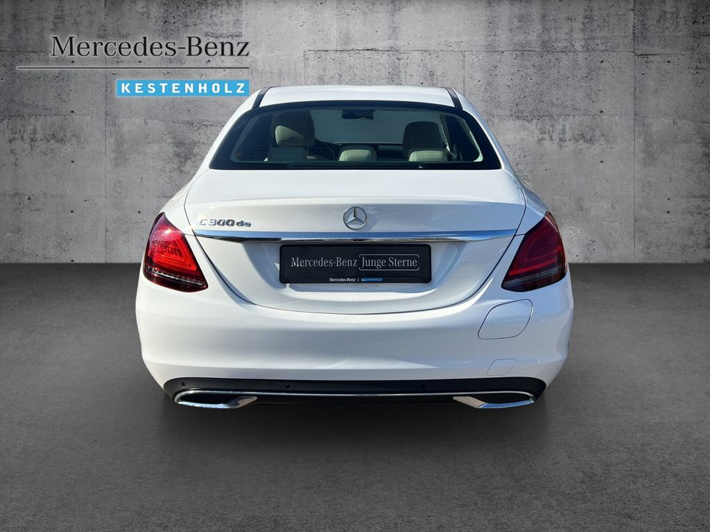 Mercedes-Benz C 300 2021
