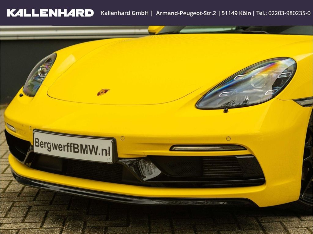 Porsche Cayman 2023