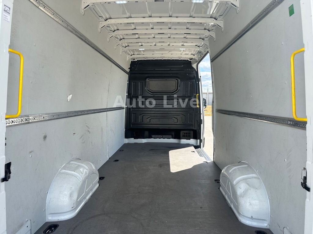 Volkswagen Crafter 2023