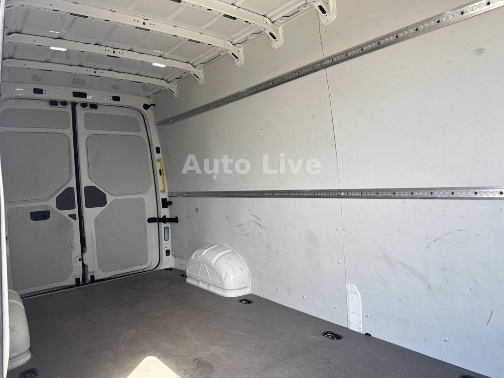 Volkswagen Crafter 2023