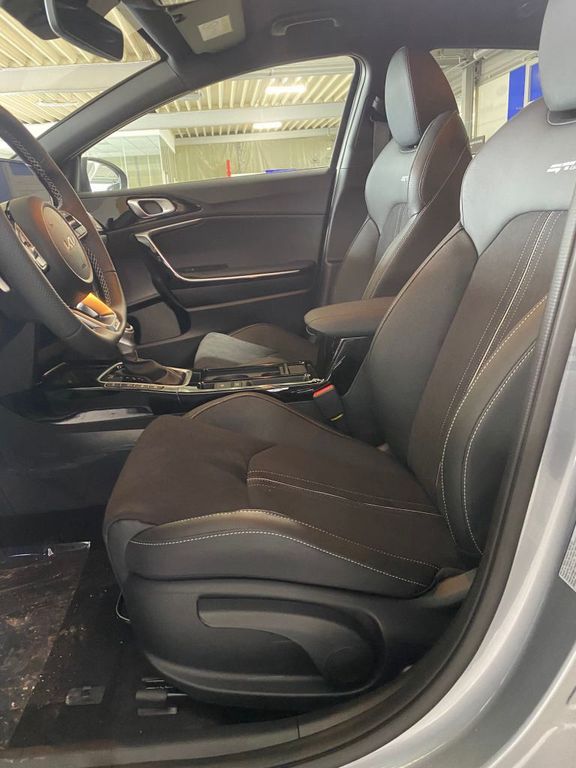 Kia pro cee'd / ProCeed 2025