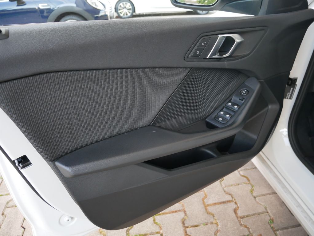 BMW 116 2021