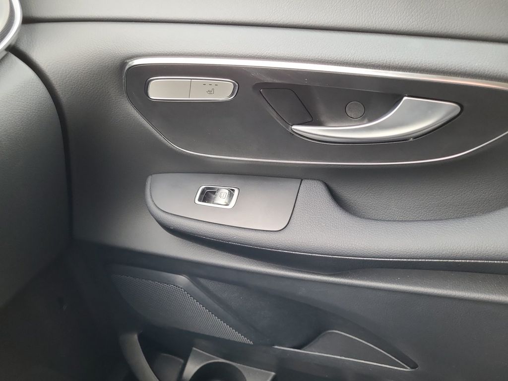 Mercedes-Benz V 250 2024