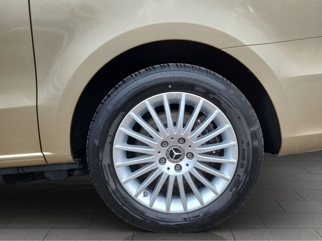 Mercedes-Benz V 250 2024