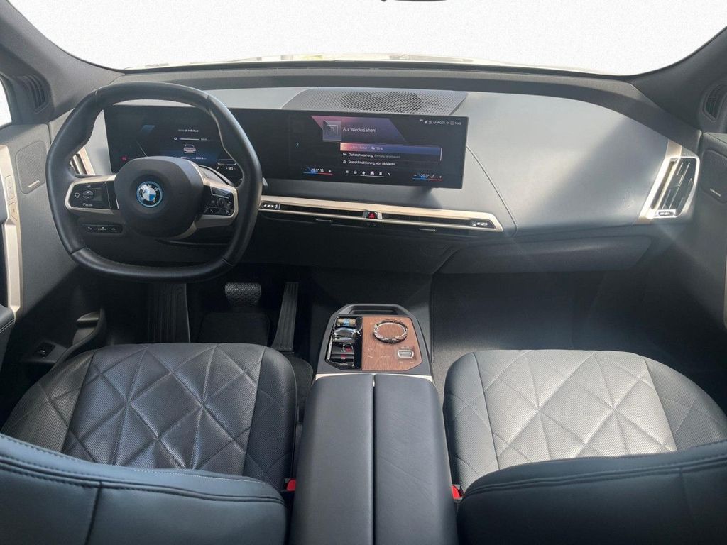 BMW iX 2023