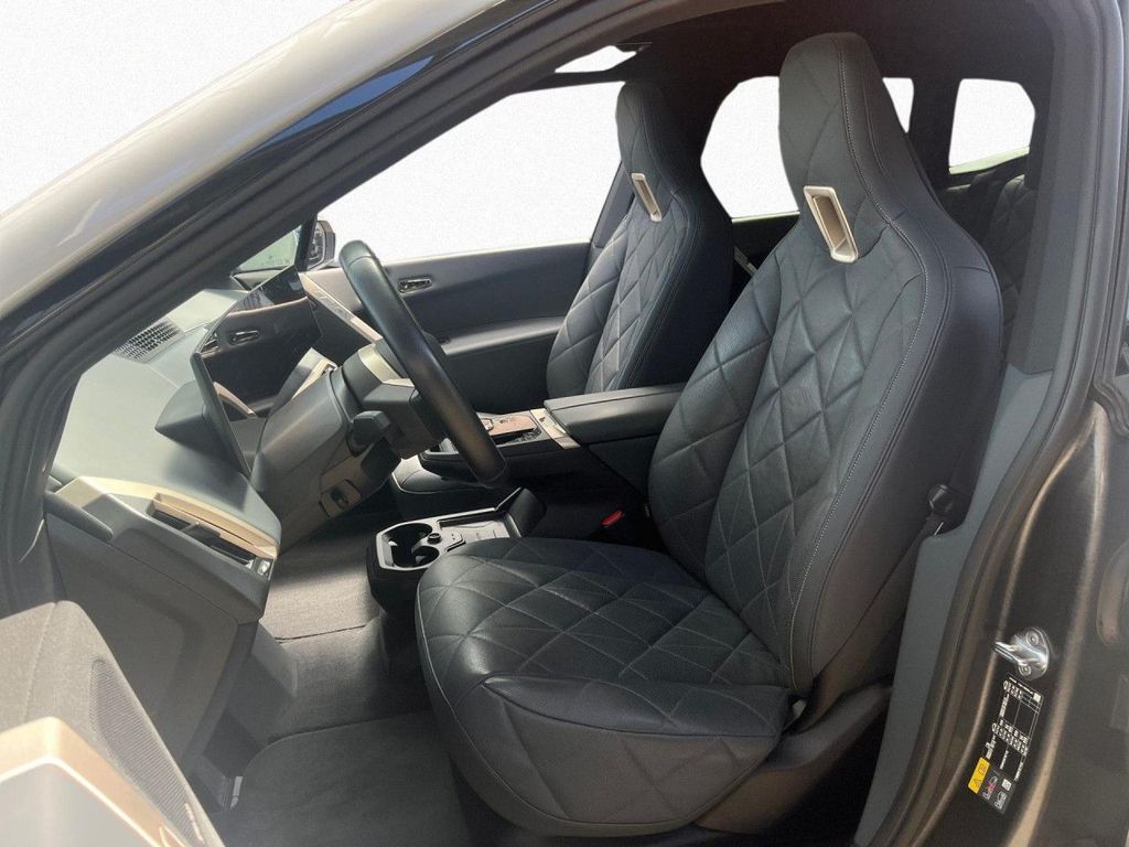 BMW iX 2023