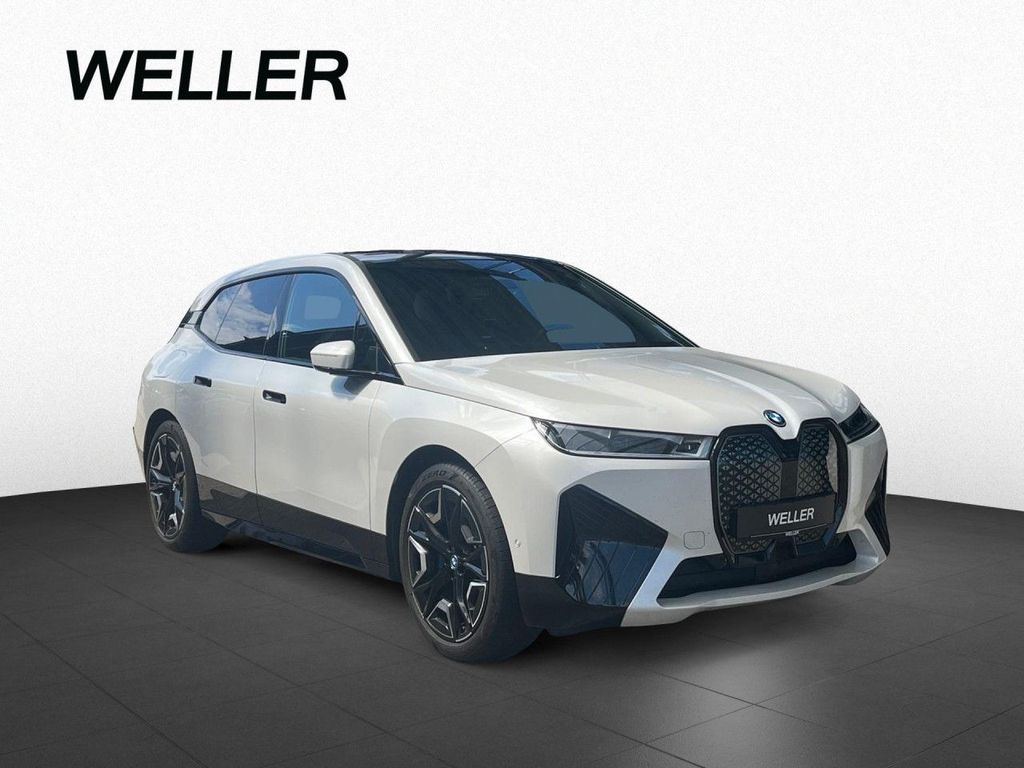 BMW iX 2023