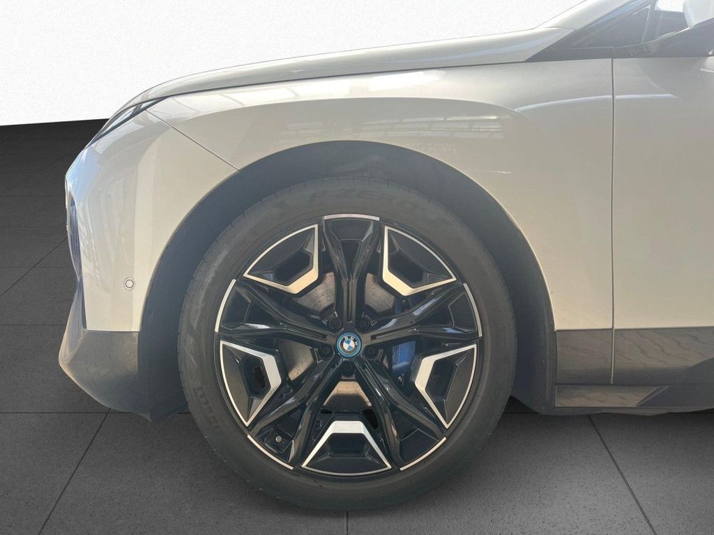 BMW iX 2023