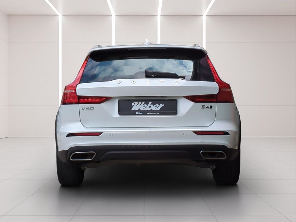 Volvo V60 Cross Country 2021