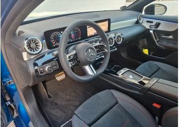 Mercedes-Benz A 220 2025