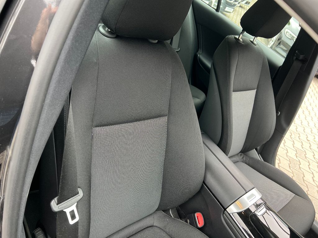 Mercedes-Benz C 220 2023