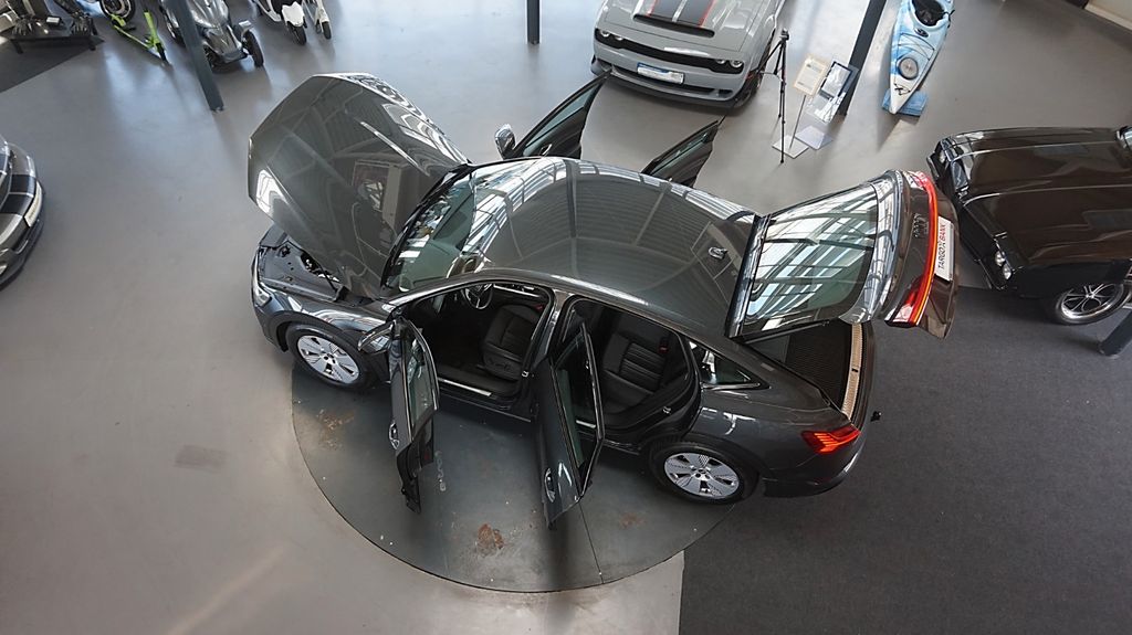 Audi e-tron 2022