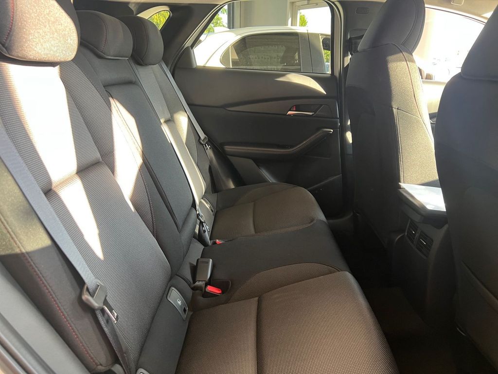 Mazda CX-30 2025