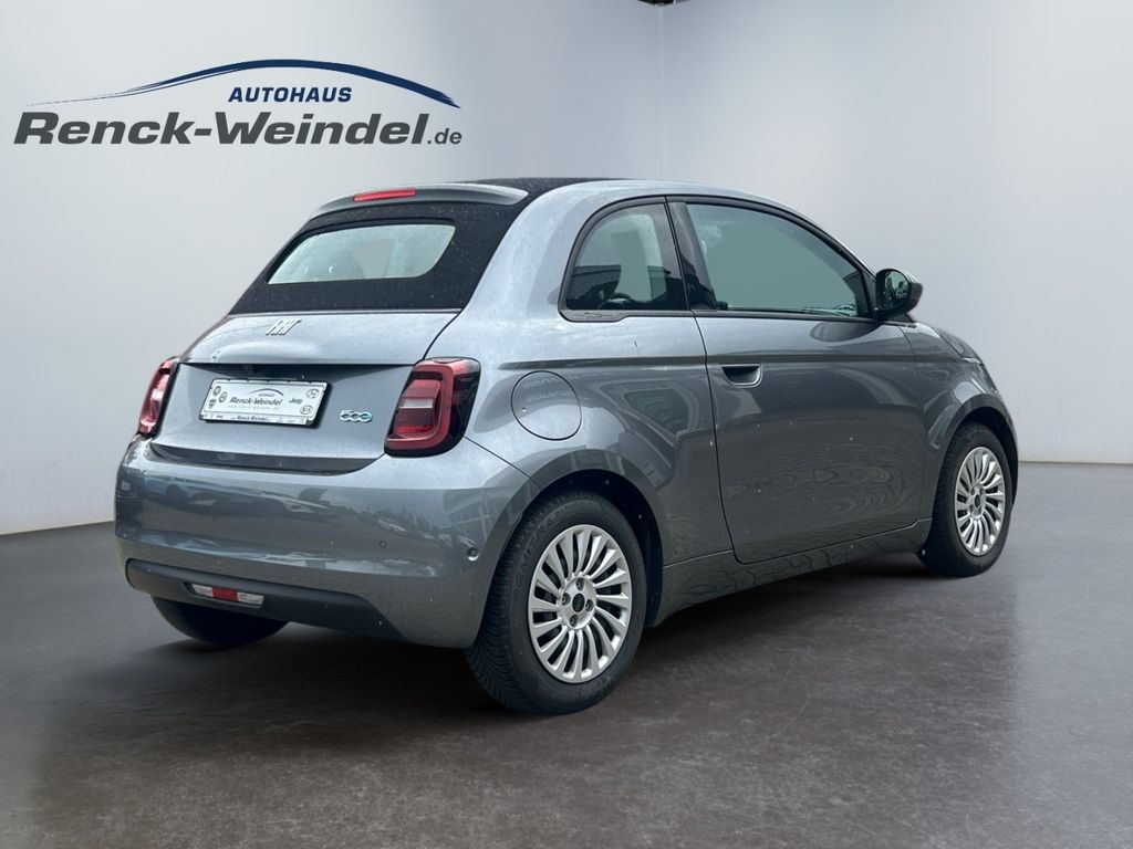 Fiat 500C 2023
