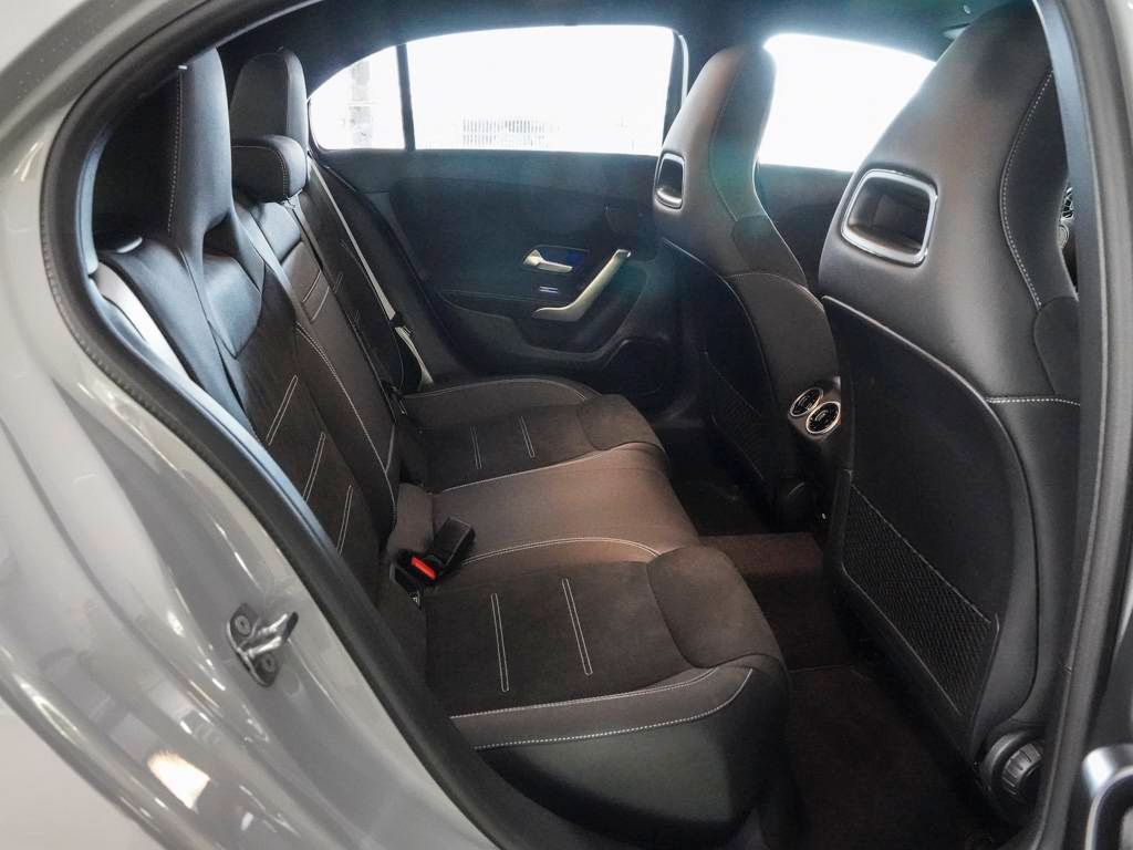 Mercedes-Benz A 250 2025