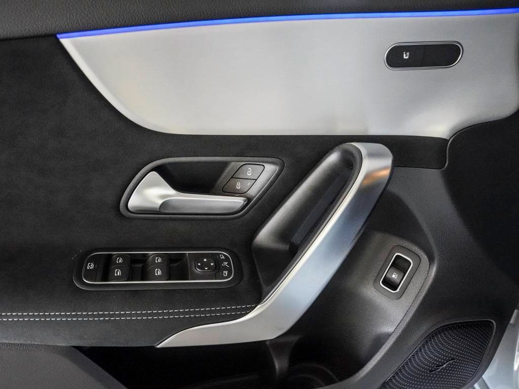 Mercedes-Benz A 250 2025