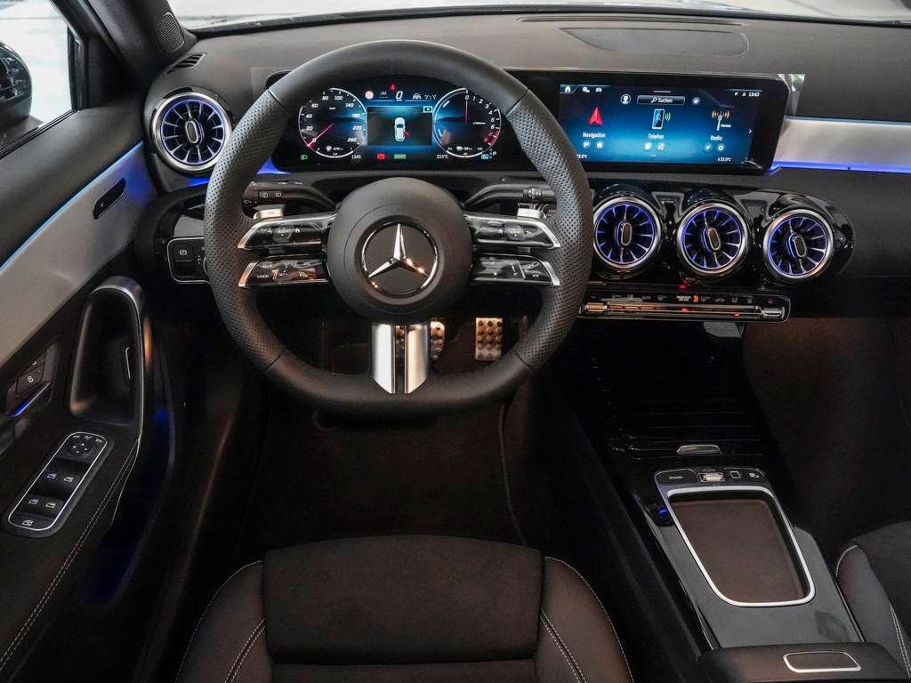 Mercedes-Benz A 250 2025