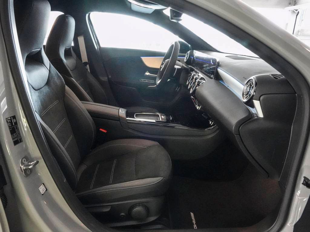 Mercedes-Benz A 250 2025