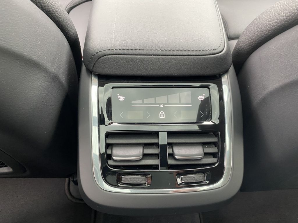 Volvo XC60 2022