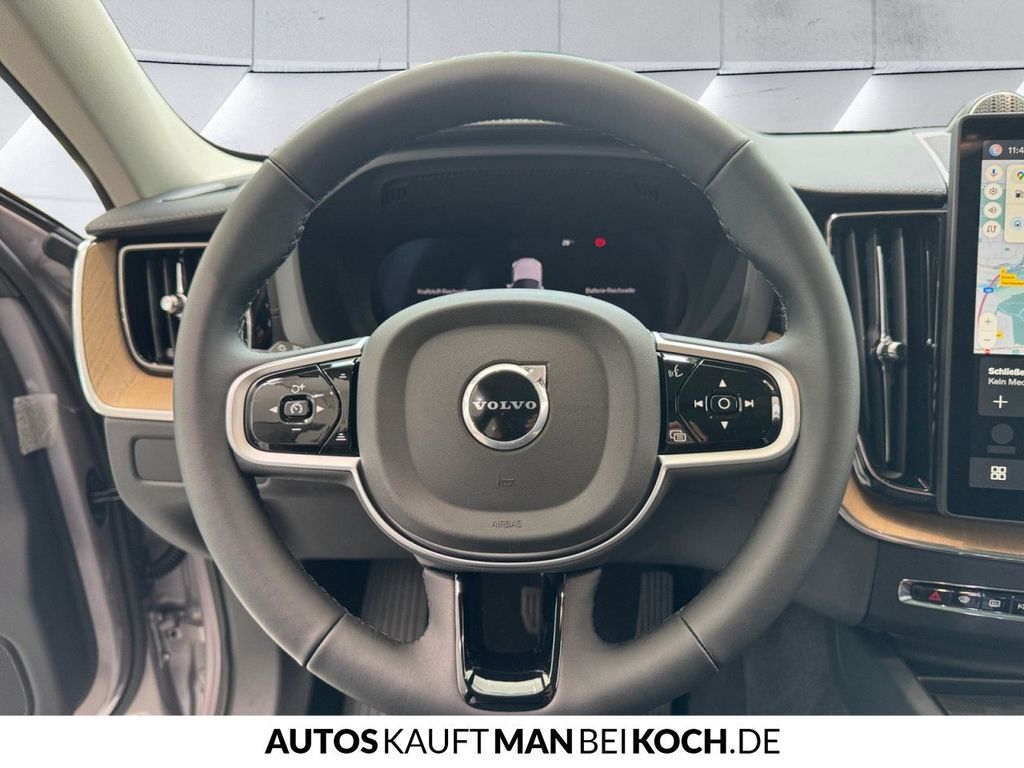 Volvo XC60 2025