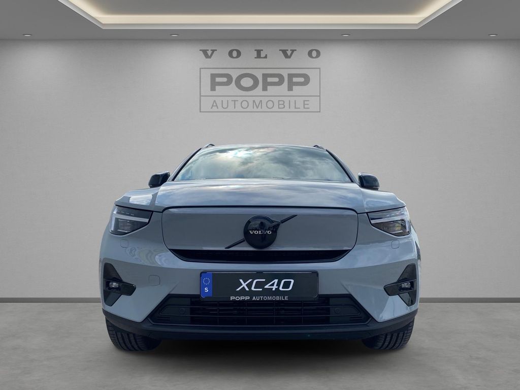 Volvo EX40 2025