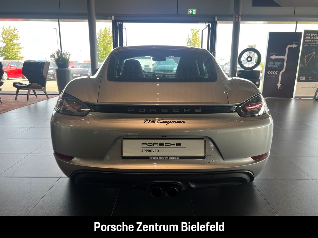 Porsche Cayman 2024