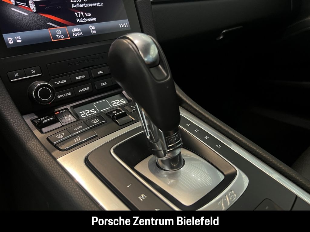 Porsche Cayman 2024