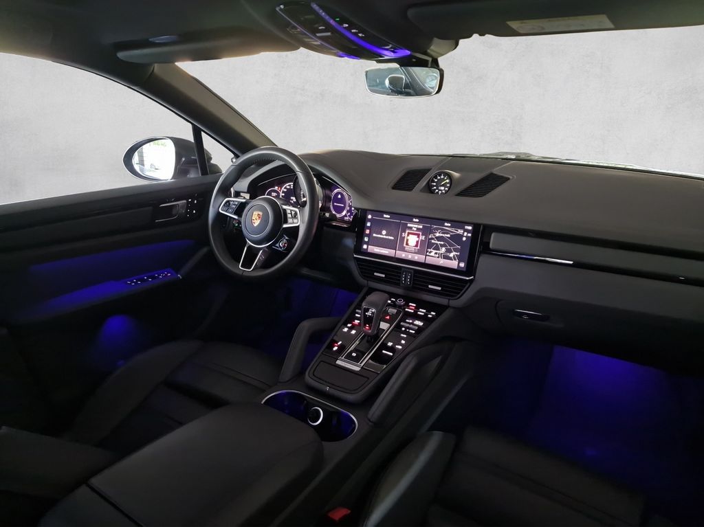 Porsche Cayenne 2021