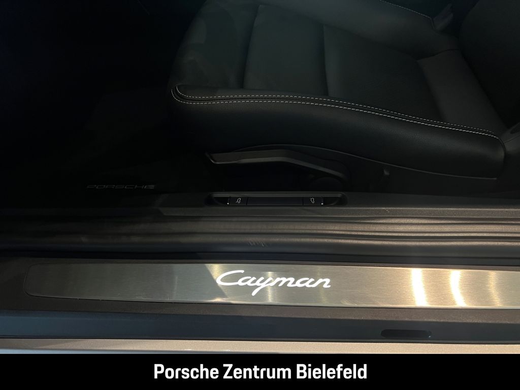 Porsche Cayman 2024
