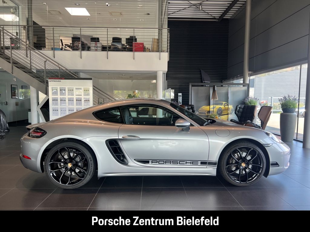 Porsche Cayman 2024