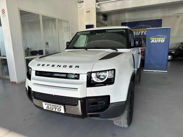 Land Rover Defender 2021