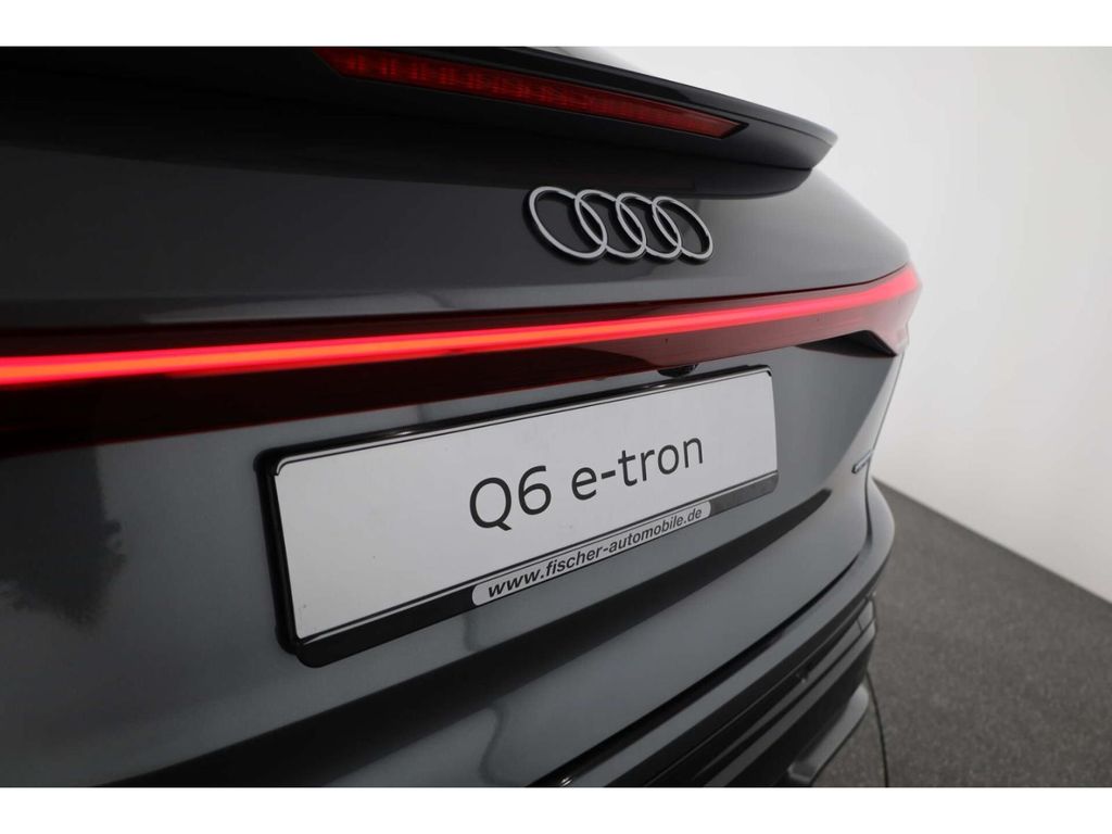 Audi Q6 e-tron 2025