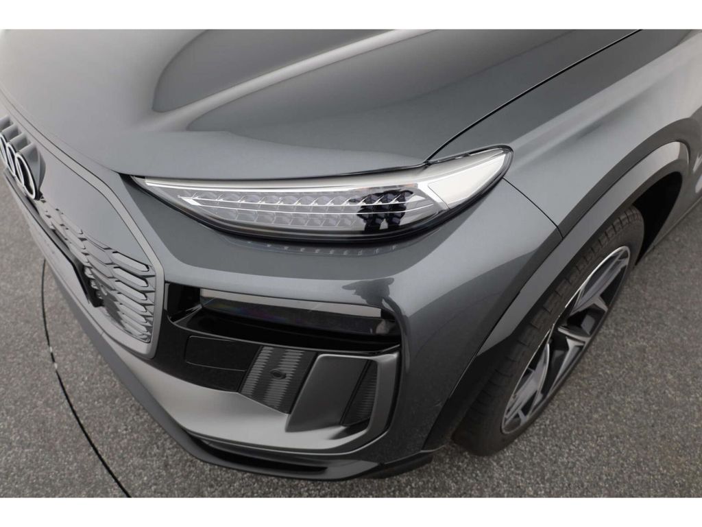 Audi Q6 e-tron 2025