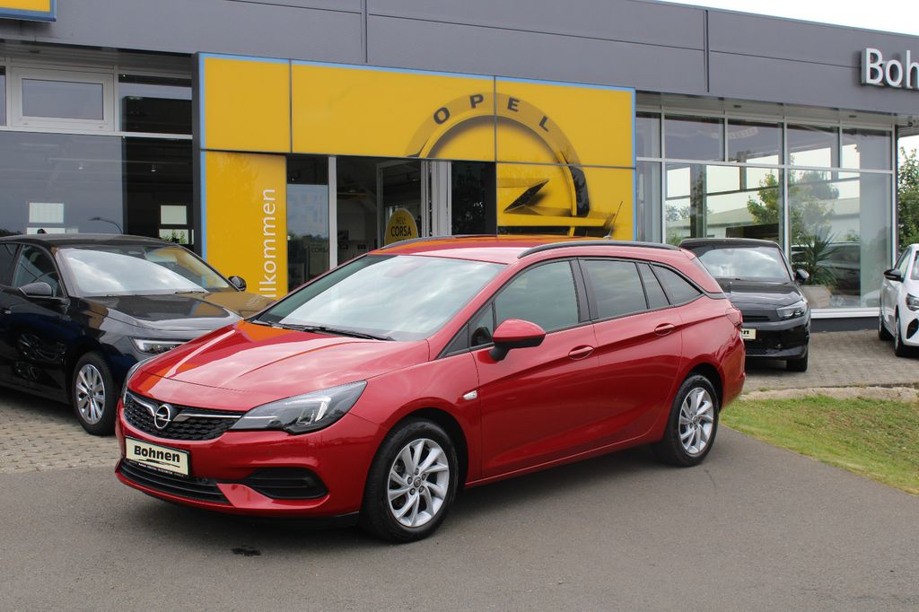 Opel Astra 2021