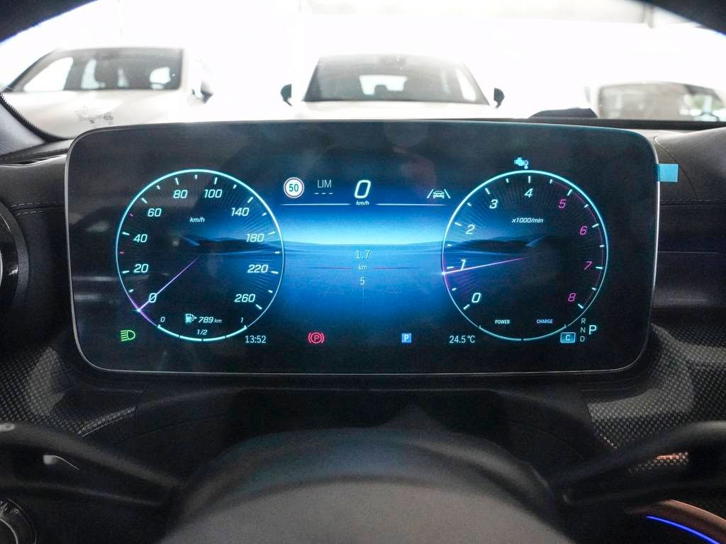Mercedes-Benz CLE 200 2025