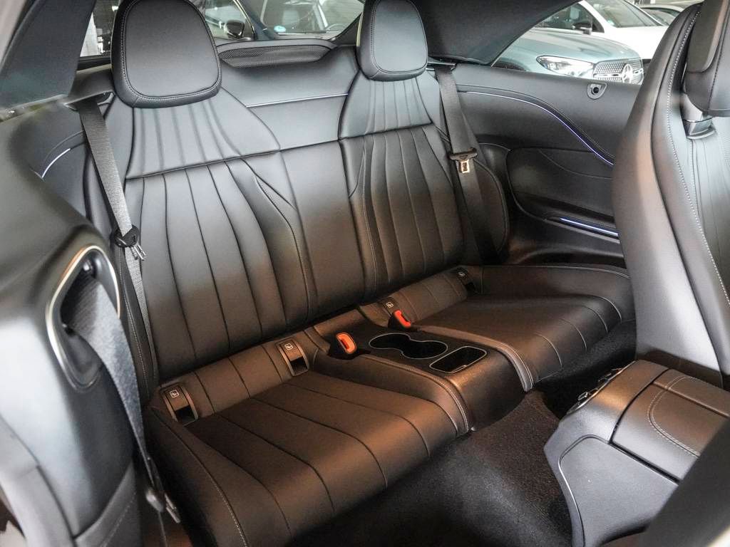 Mercedes-Benz CLE 200 2025