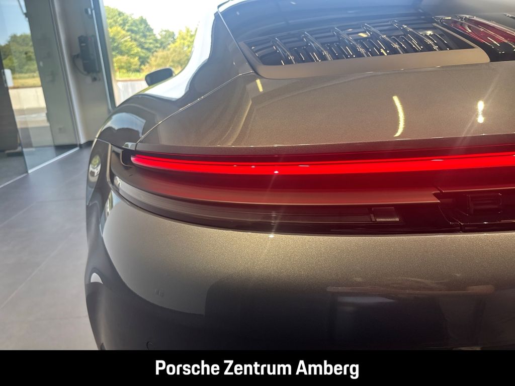 Porsche 992 2025
