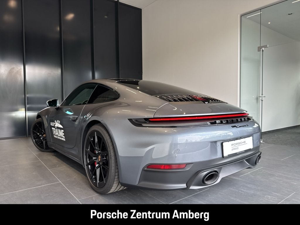 Porsche 992 2025