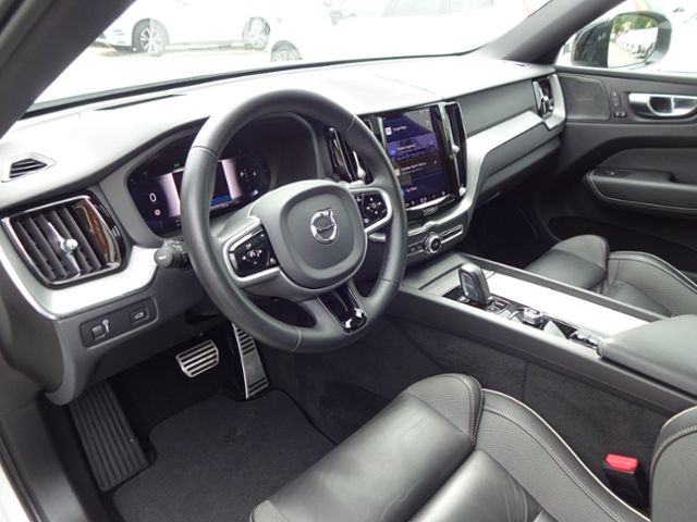 Volvo XC60 2022