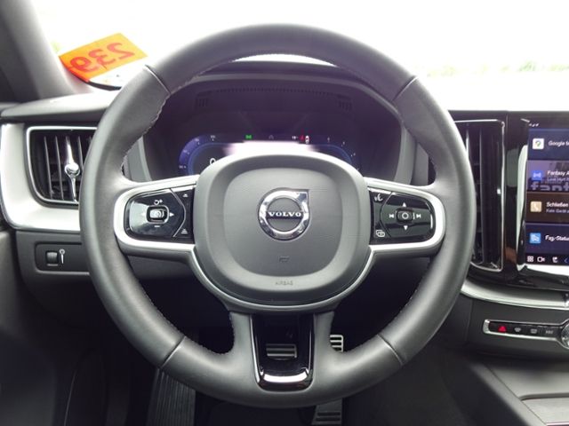 Volvo XC60 2022