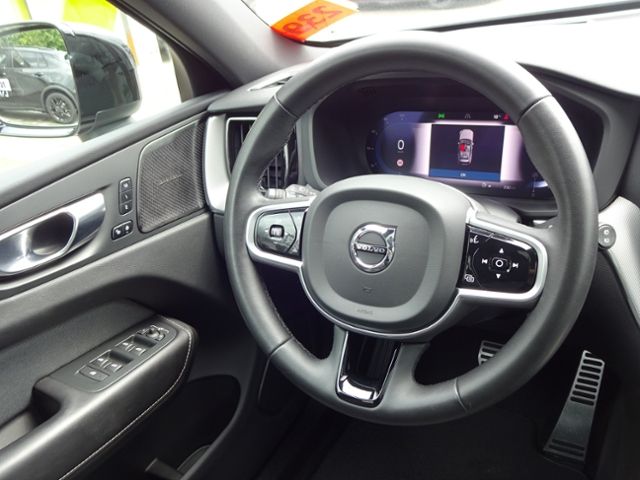 Volvo XC60 2022