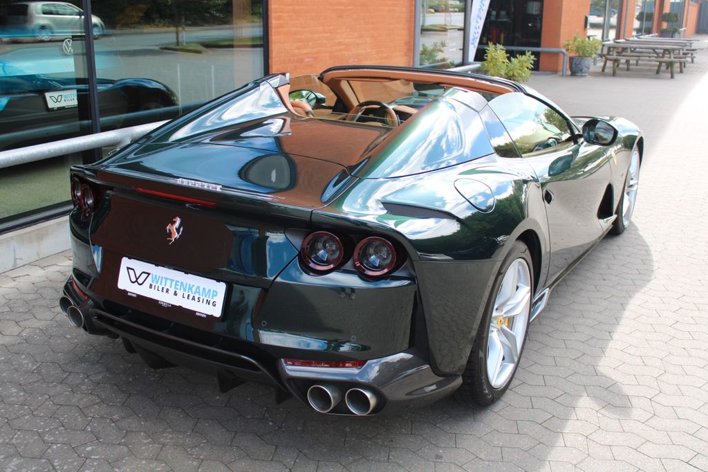 Ferrari 812 2023