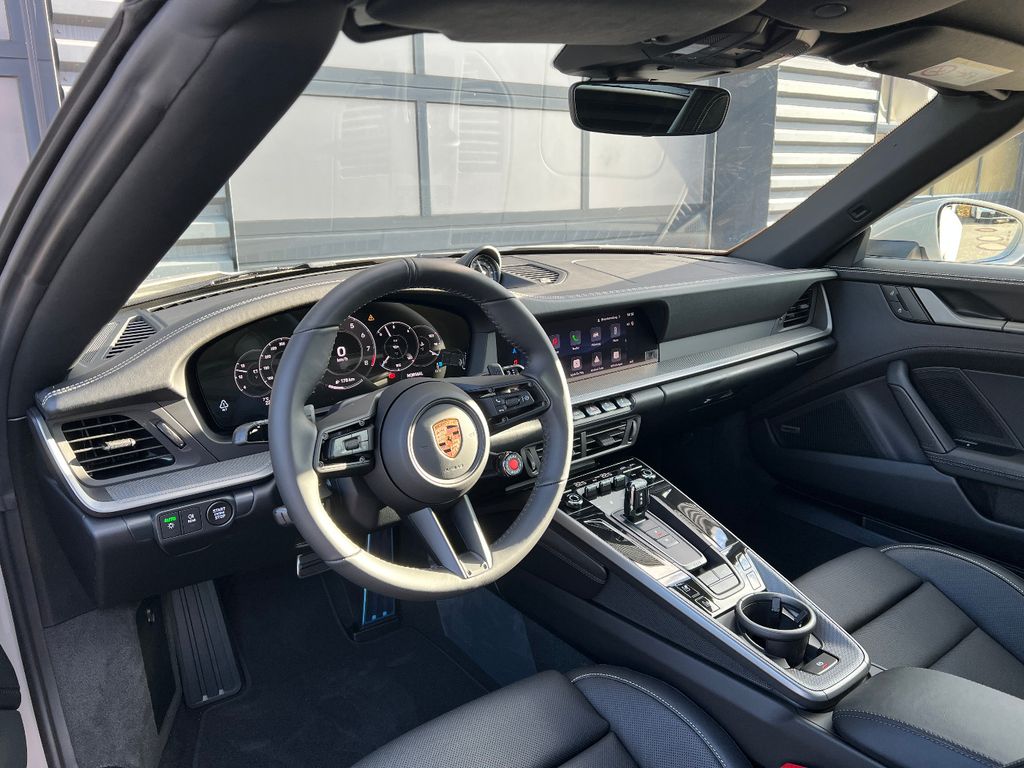 Porsche 992