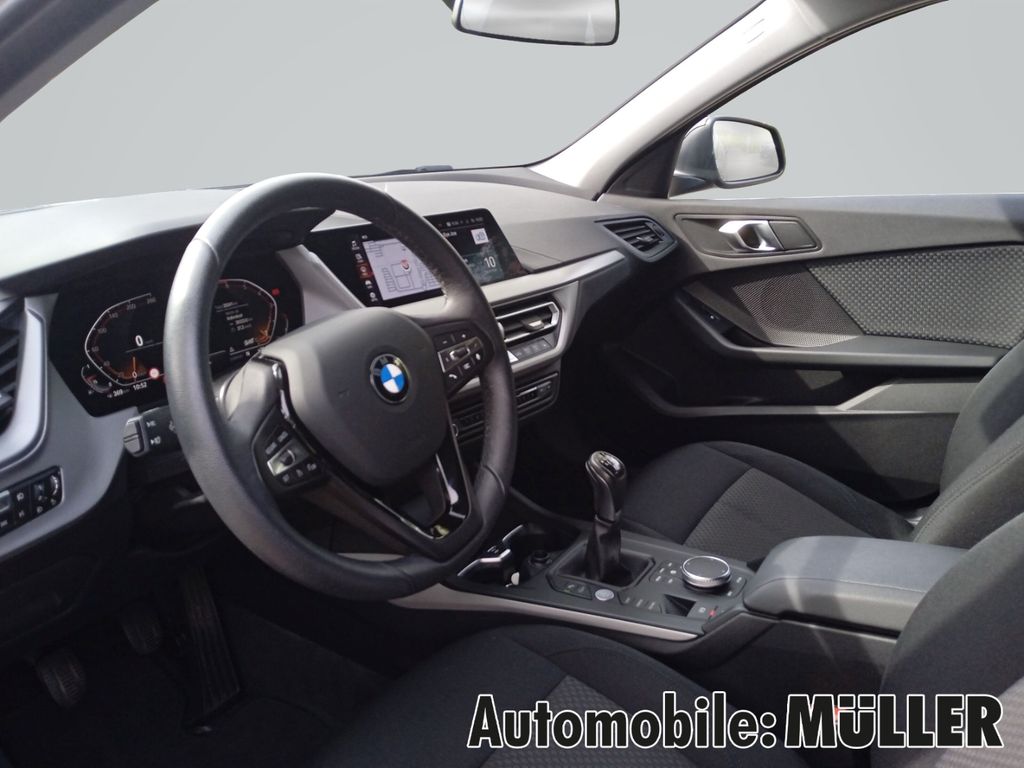 BMW 118 2022